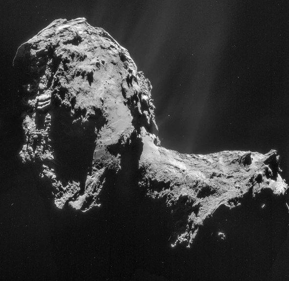 Rosetta-Daten durchkreuzen Kometen-Theorie zum Erdwasser
