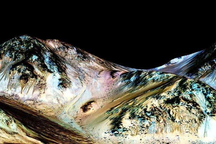 Mars hat doch noch flüssiges Wasser