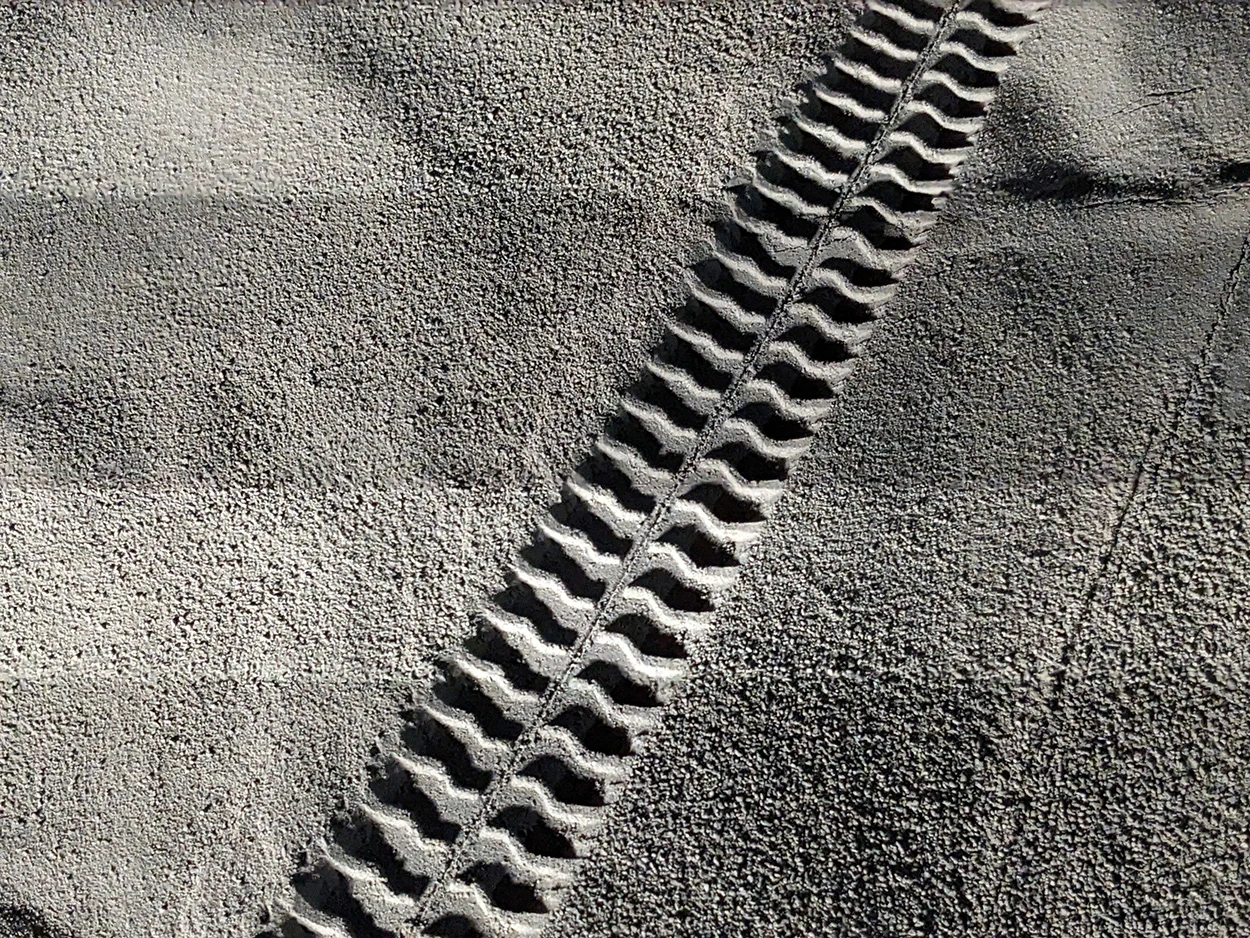 Eine Spur im Mondstaub