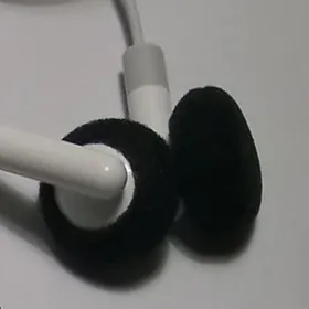 Den Puls im Ohr