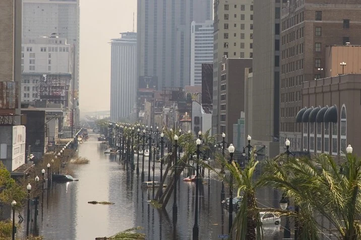 Land unter in der Stadt