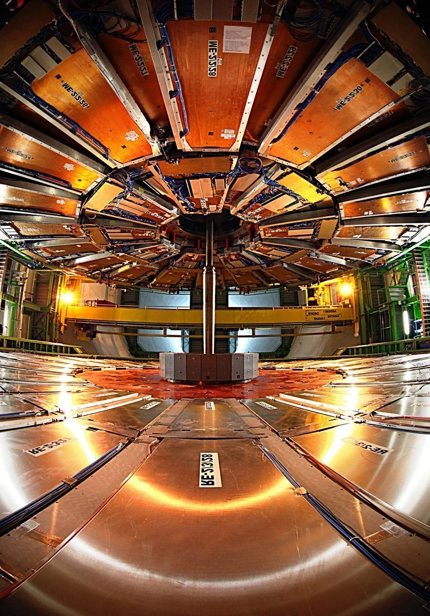 3 Quarks, 4 Asse und 1 Higgs