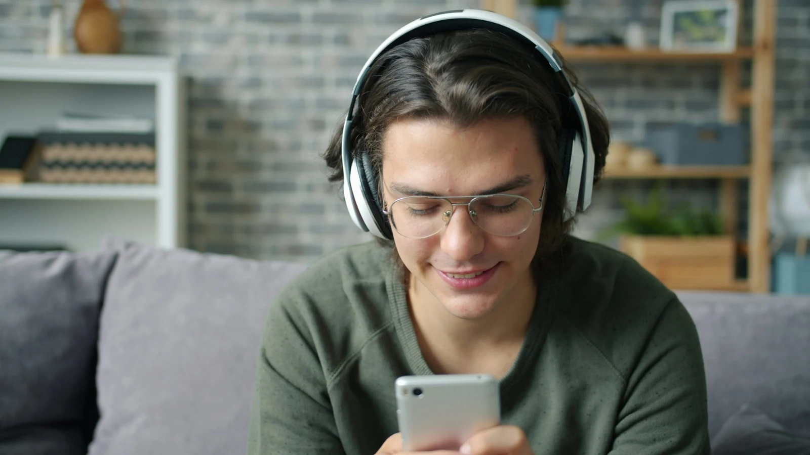 Warum immer mehr Menschen kurzsichtig werden – und welche Rolle Lebensstil und Digitalisierung spielen
