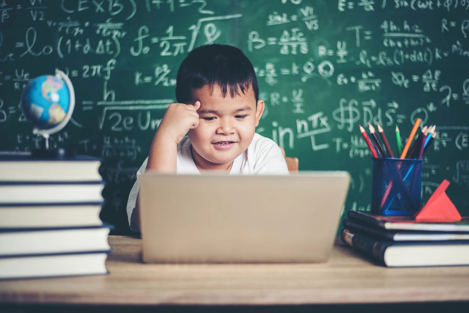 Mathematik verstehen lernen: Die Rolle von Nachhilfe für schulischen Lernerfolg