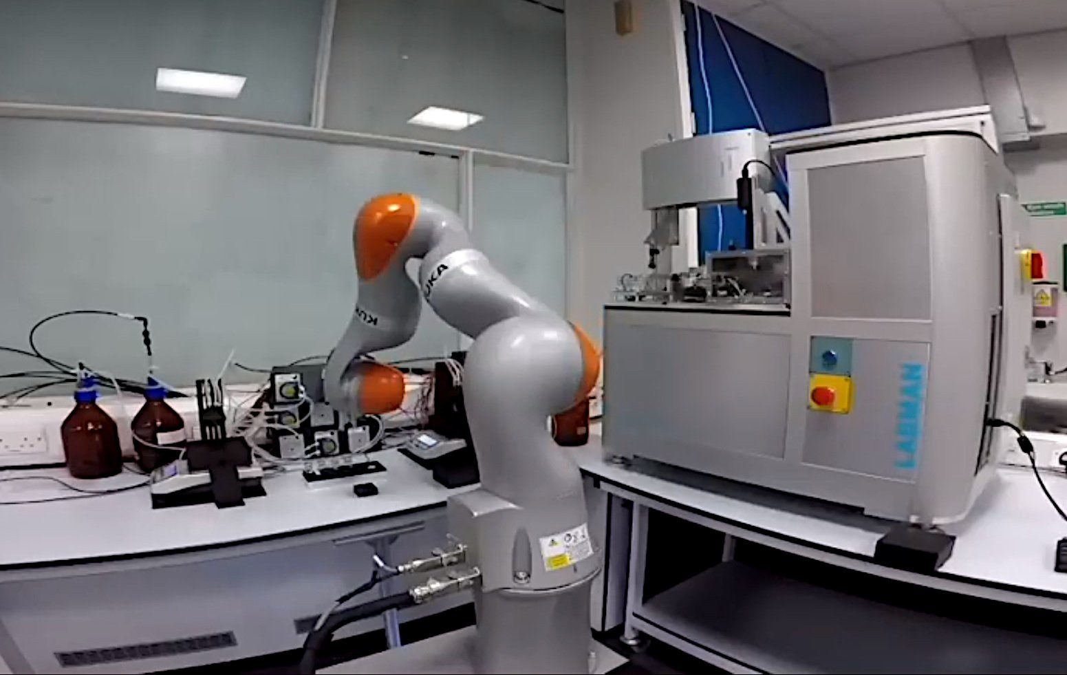 Ein Robo-Kollege für Forscher