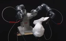 Raffinierter Heiss-Draht-Schneide-Roboter