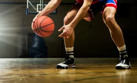 Die Physik quietschender Turnschuhe