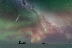 Aurora australis über dem Südpol