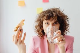Die Neurobiologie des Fokus: Wie alltägliche Routinen die Konzentration im Büro steuern
