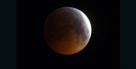 Freitag früh: Mondfinsternis kurz vor Sonnenaufgang