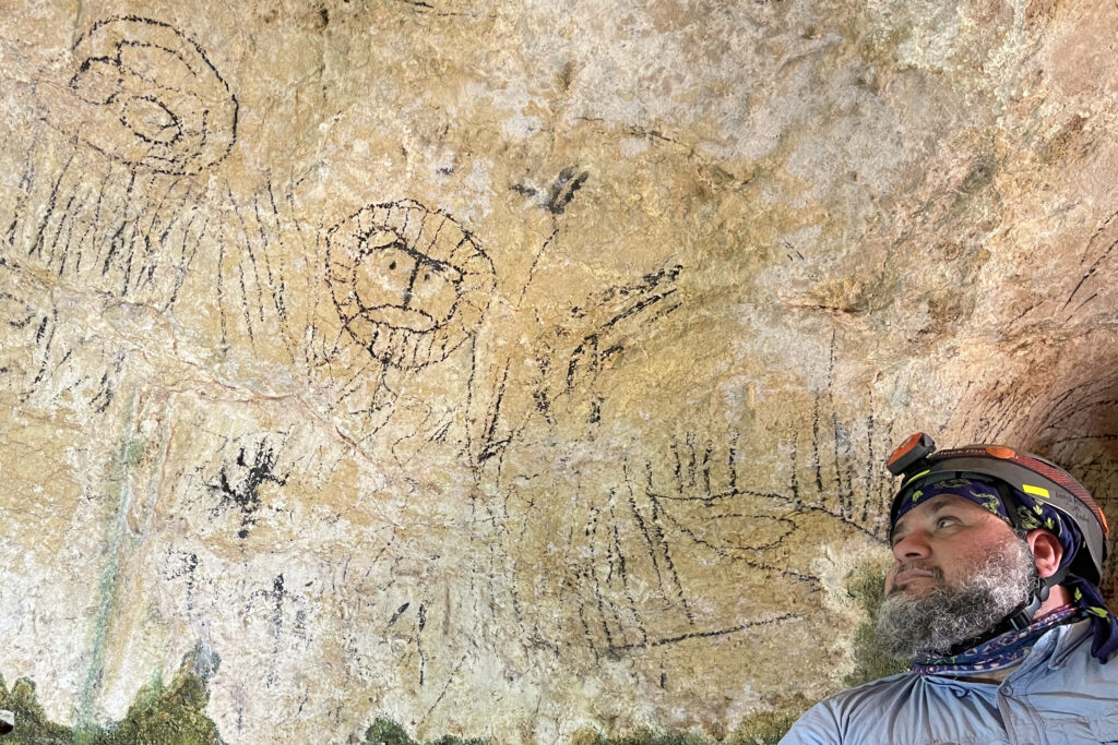 Mysterious Lion Cave Painting In Puerto Rico Techzle   23 40 Image 3 1024x683 