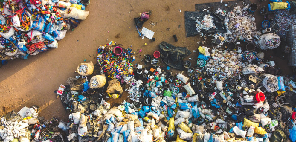 Plastikmüll auf einer Mülldeponie