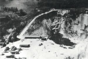 5178924_Stone_pit_in_the_Mauthausen_concentration_camp;_(add.info.:_Stone_quarry_(possibly_"Wiener_Graben")_at_the_concentration_camp_Mauthausen._Undated_photo.);_©_SZ_Photo;__it_is_possible_that_some_works_by_this_artist_may_be_protected_by_third_party_rights_in_some_territories.