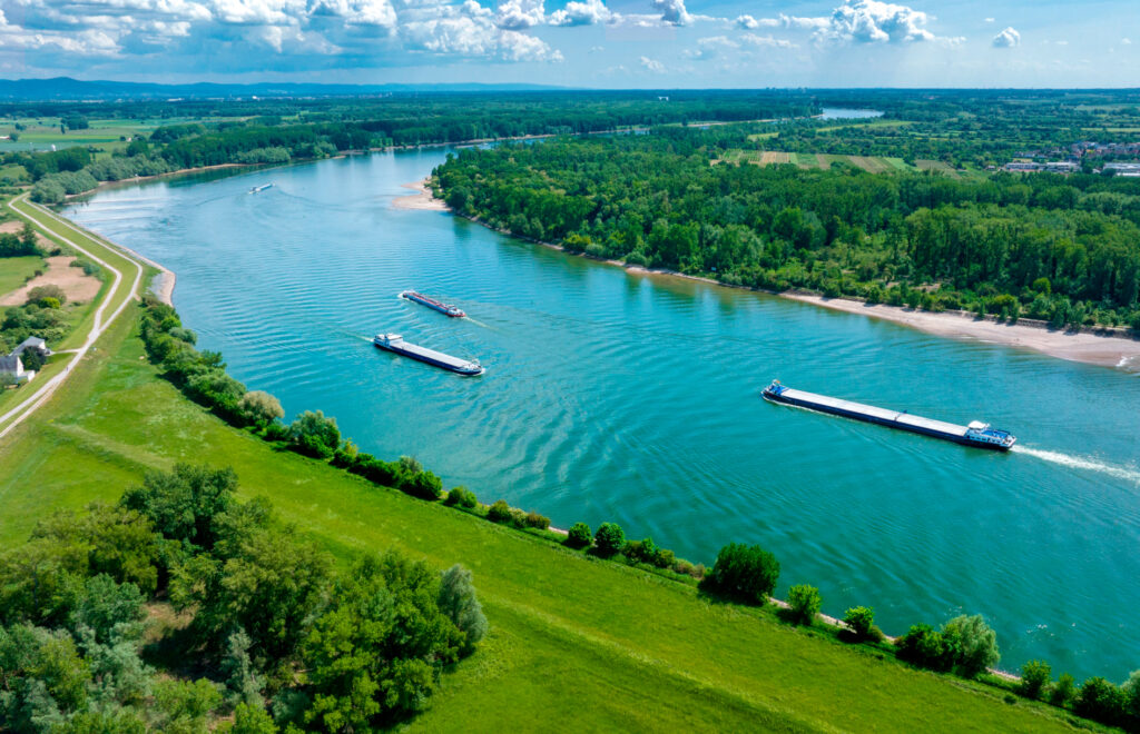 How shipping threatens river life