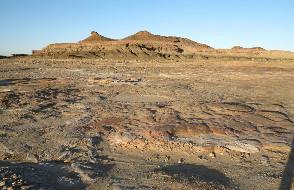 Dry lake tells climate story